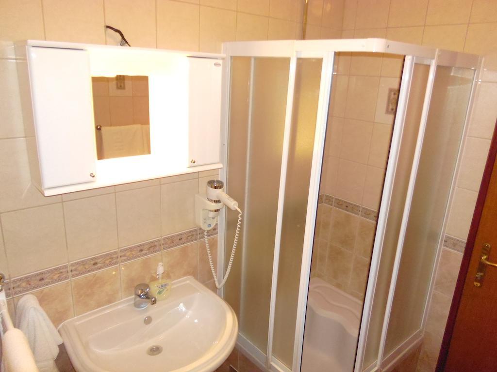 Guesthouse Mali Raj Jahorina Buitenkant foto